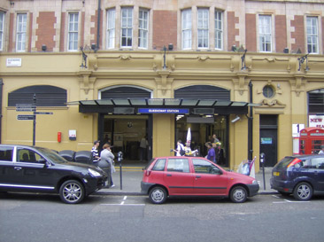 Driving lessons in Queensway
